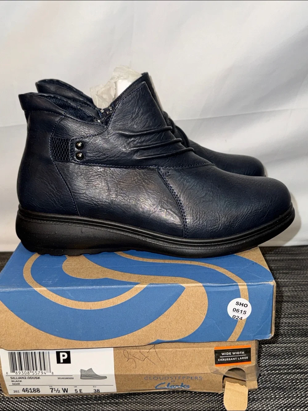 Clarks Laurieann Park Mid ankle boots